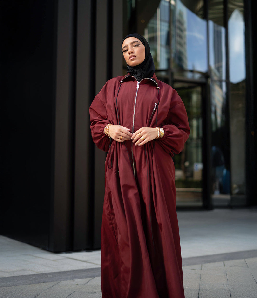 Comment bien choisir son abaya ? Le guide complet pour une élégance pudique au quotidien